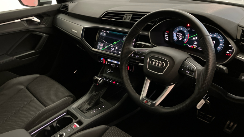 Audi Q3 40 TDI 200 Quattro S Line 5dr S Tronic Diesel Estate